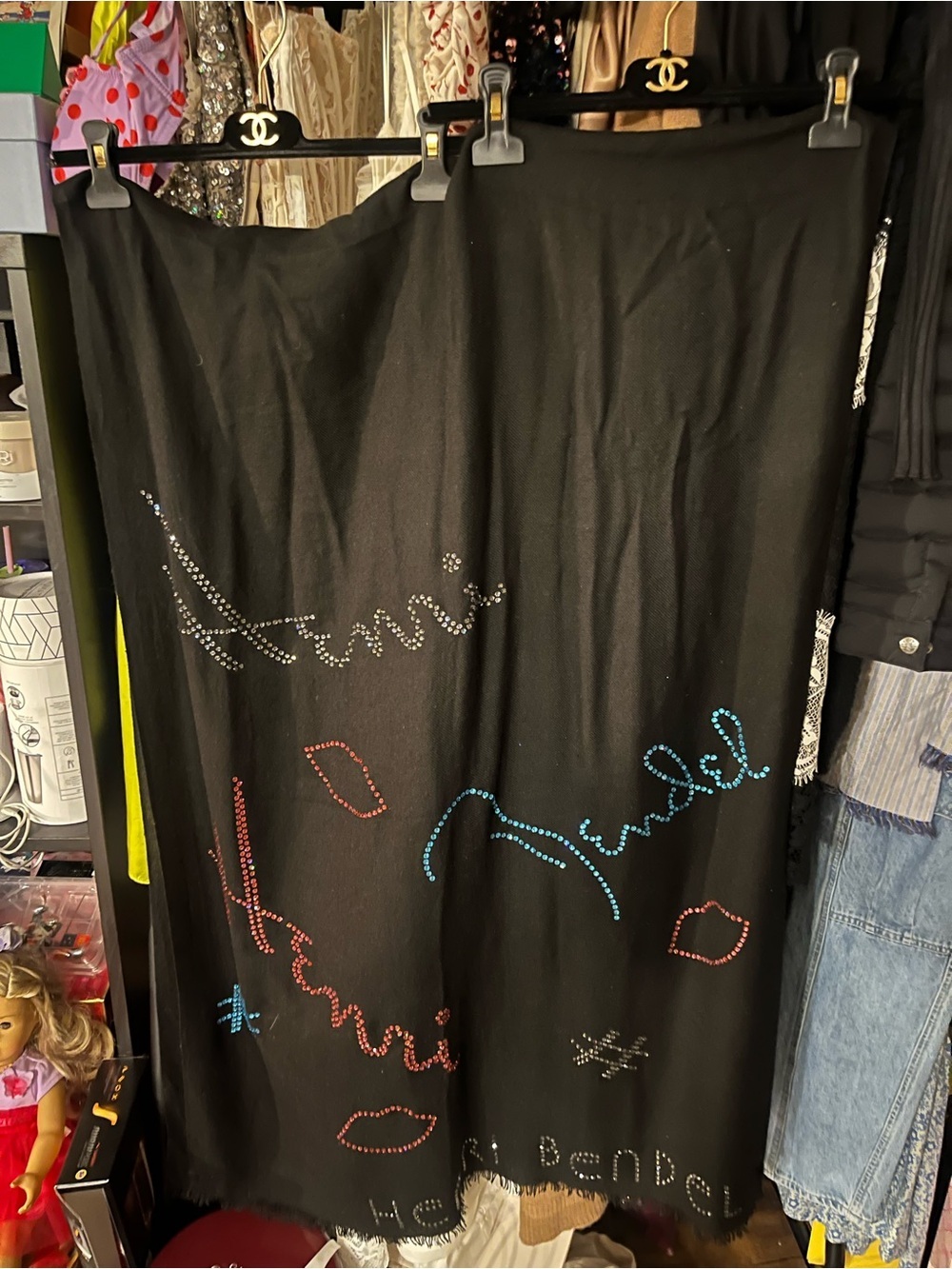 HENRI BENDEL - Cashmere & Silk ( Crystal embellished oversized scarf 🎩🎩